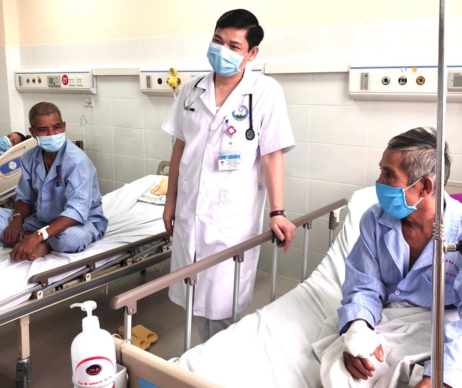 cách sơ cứu khi bị rắn cắn ảnh 2 cach so cuu khi bi ran can anh 2
