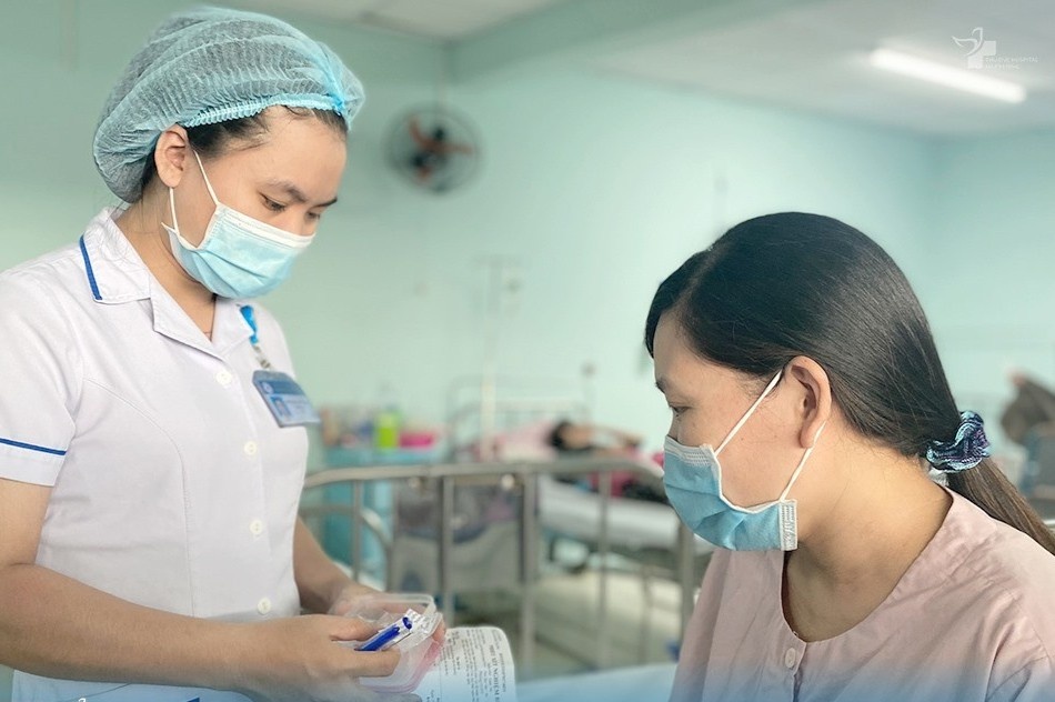 bóc tách
động mạch vành tự phát sau sinh ảnh 1 boc tach
dong mach vanh tu phat sau sinh anh 1