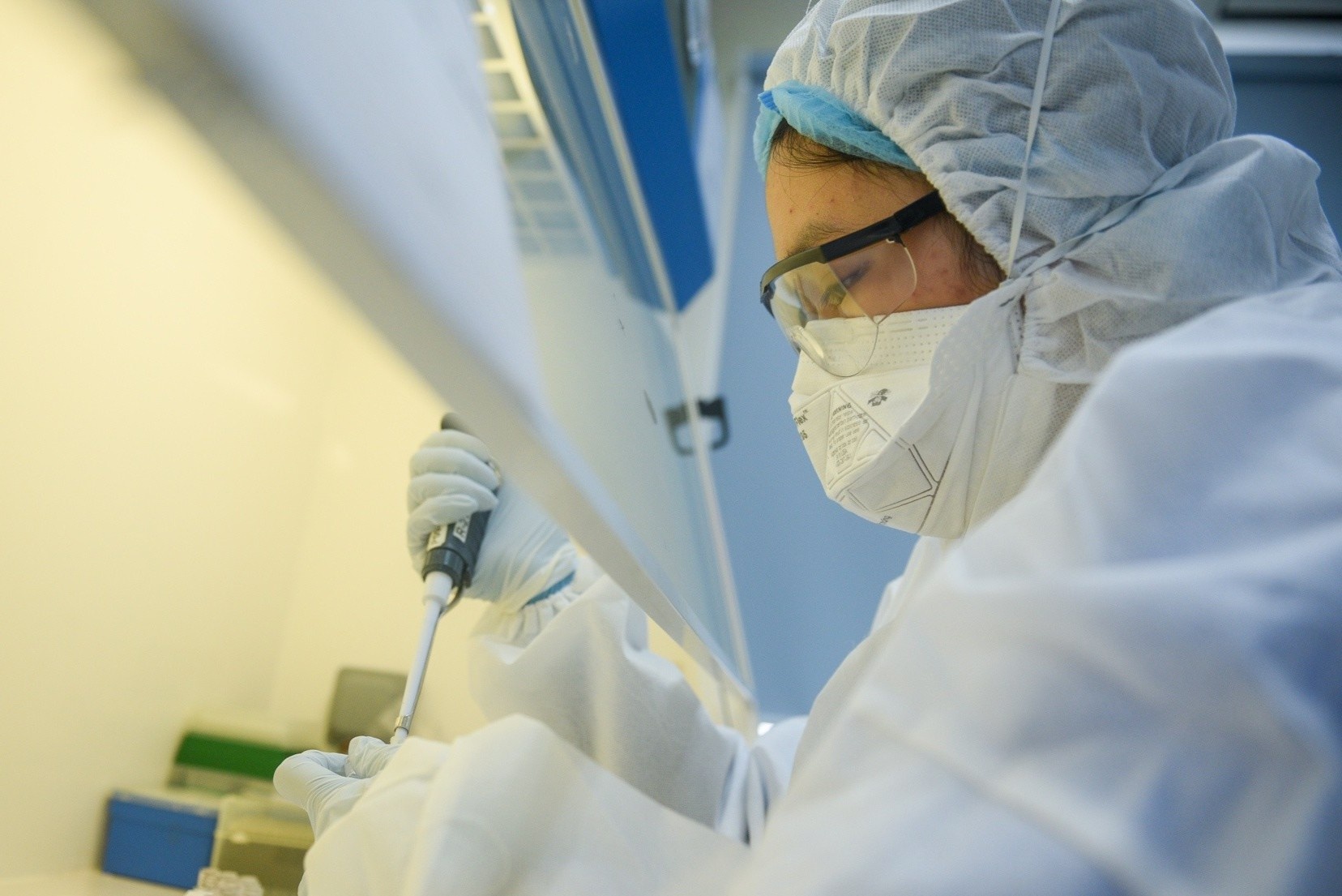 Cap giay chung nhan xet nghiem nCoV cho nguoi Viet muon xuat canh hinh anh