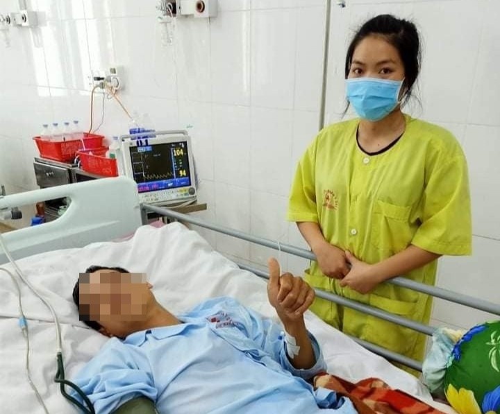 mang rắn cạp nia vào cấp cứu ảnh 1 mang ran cap nia vao cap cuu anh 1