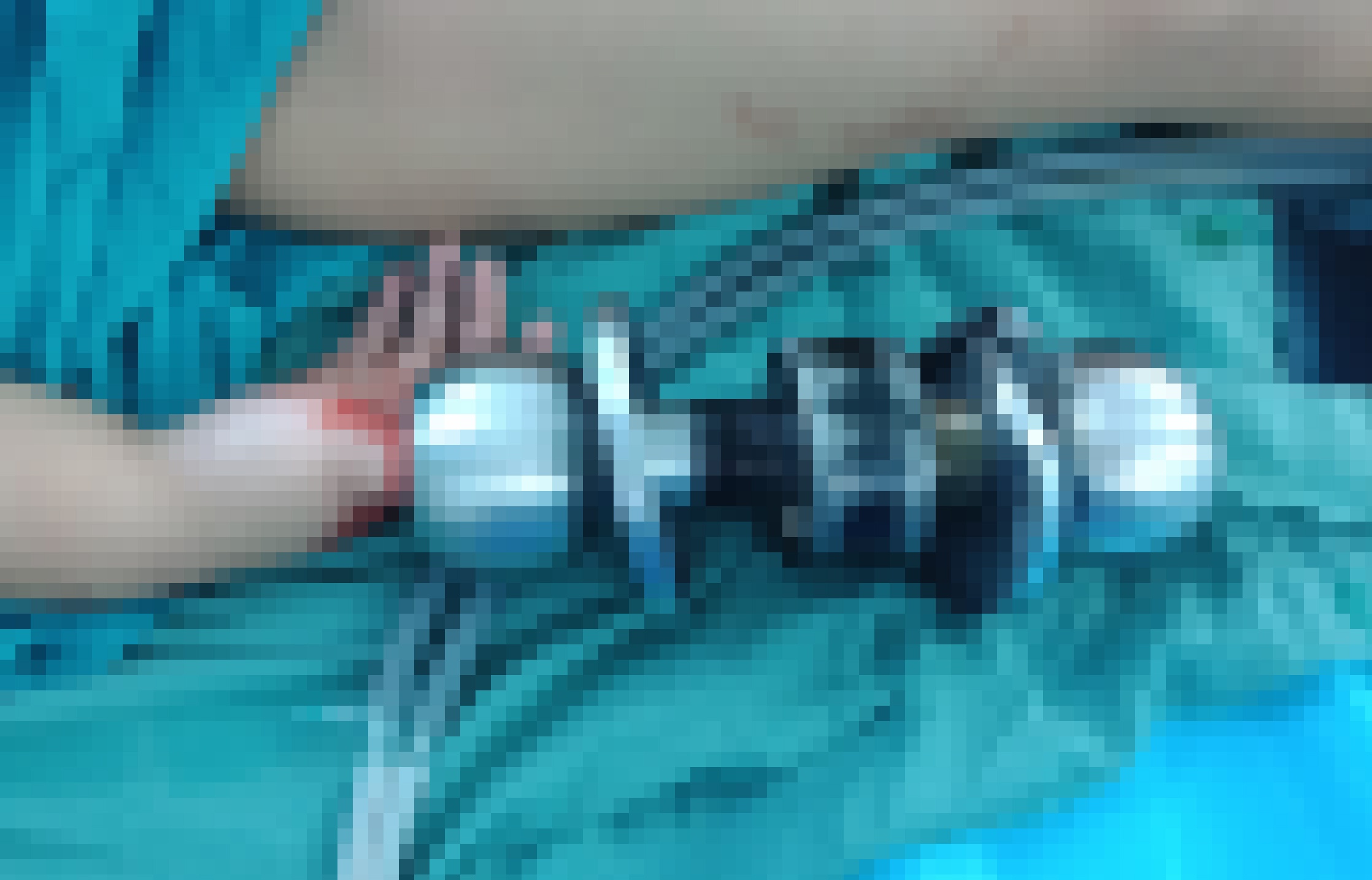 Be 3 tuoi bi ket ngon tay trong o khoa hinh anh