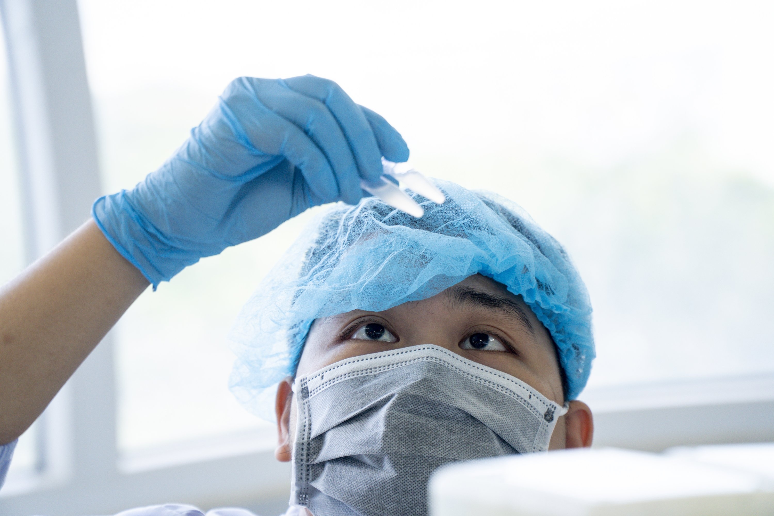 Viet Nam sap co vaccine Covid-19 tiem dich vu cho nguoi dan? hinh anh