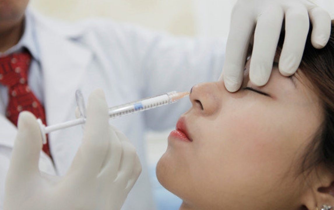 5 nguoi gap bien chung do tiem silicone mua ngoai cho hinh anh