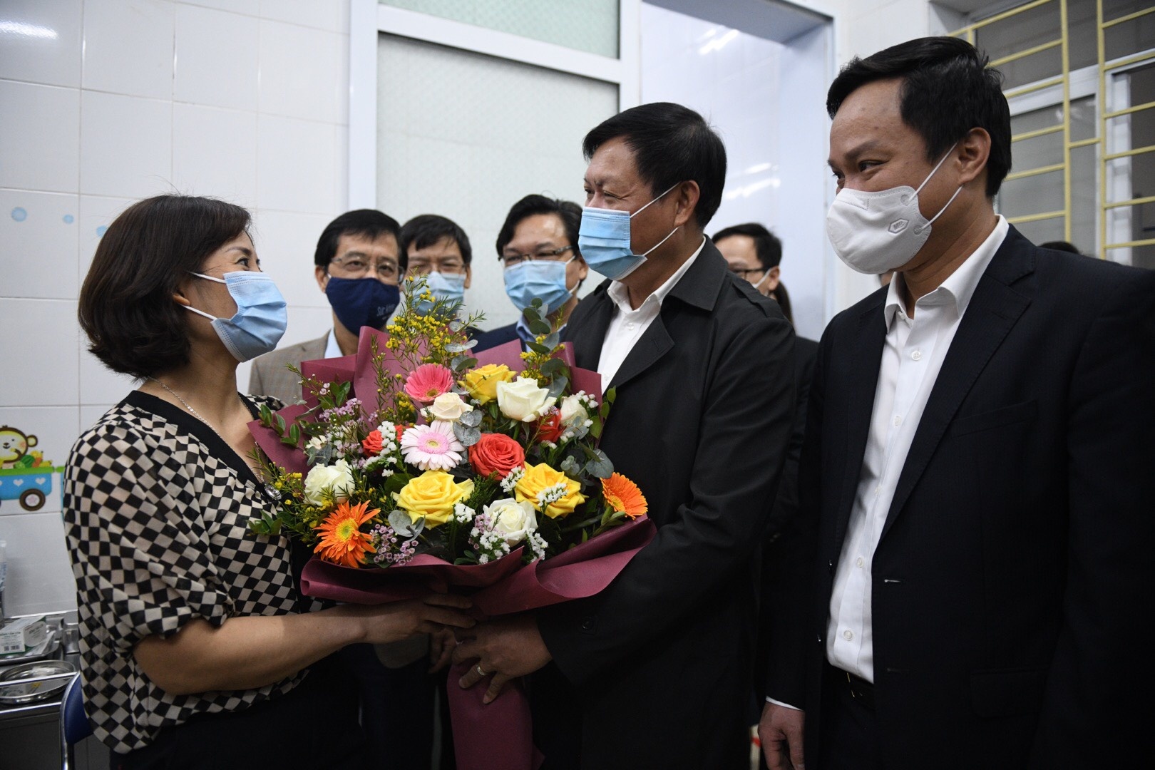 tiem vaccine Covid-19 tai TP.HCM anh 6