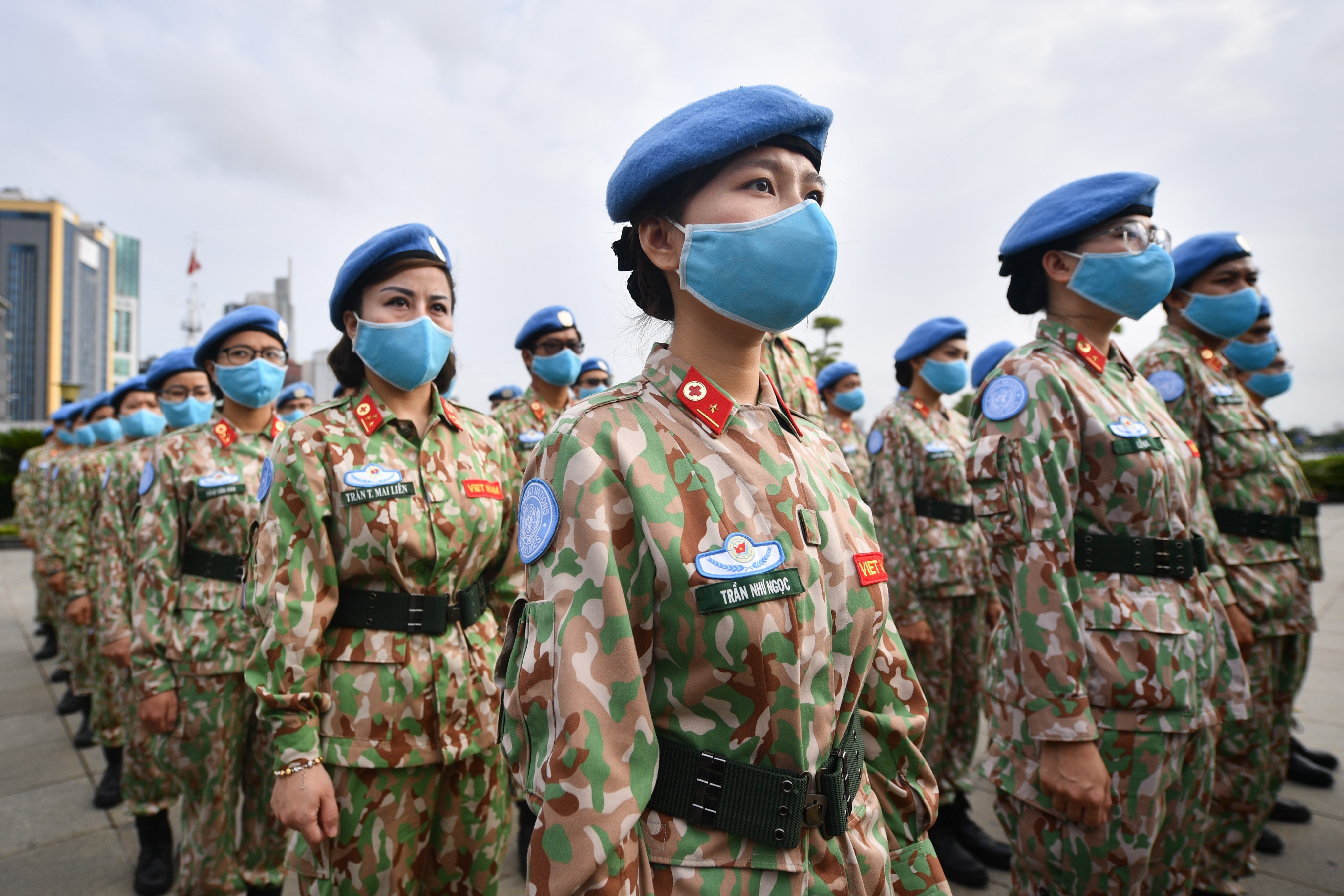 bac si mu noi xanh anh 4