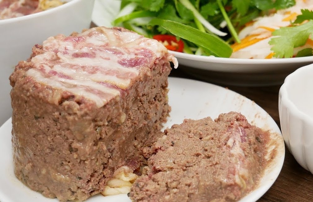 Bo Y te tim nhung nguoi an bun rieu chay o Binh Duong hinh anh