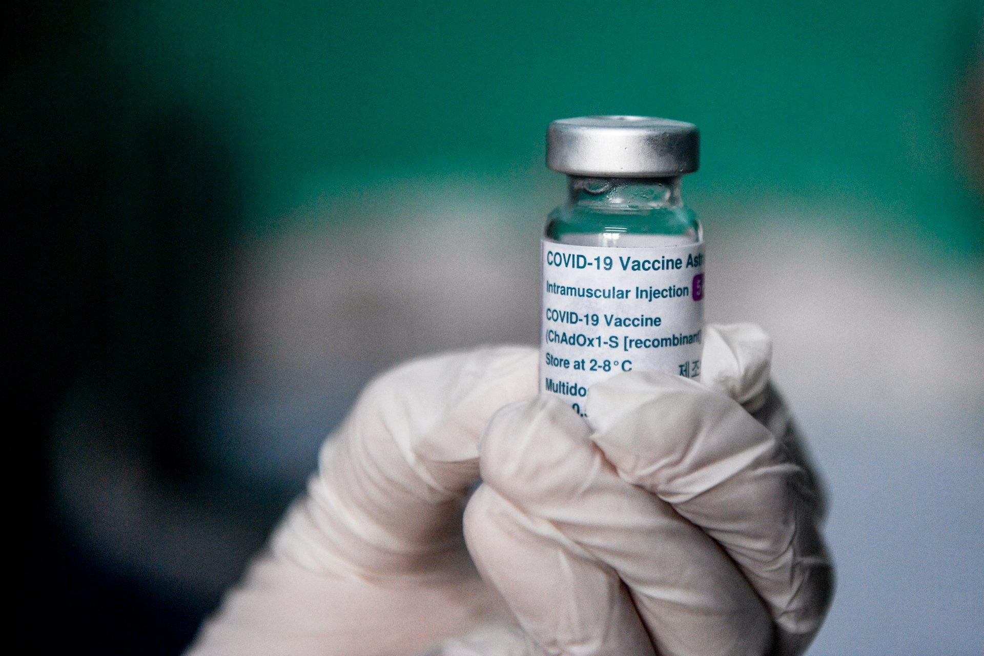 TP.HCM chua co ke hoach tiem vaccine Covid-19 cho tre em hinh anh