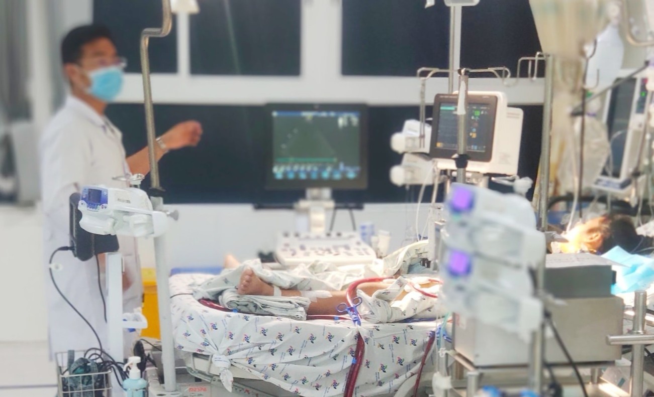 Be gai nguy kich tinh mang sau vai ngay non, sot nhe hinh anh