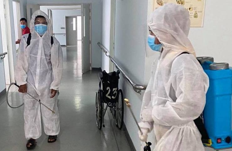 Benh vien Cho Ray o tam dich Campuchia gap kho khan hinh anh