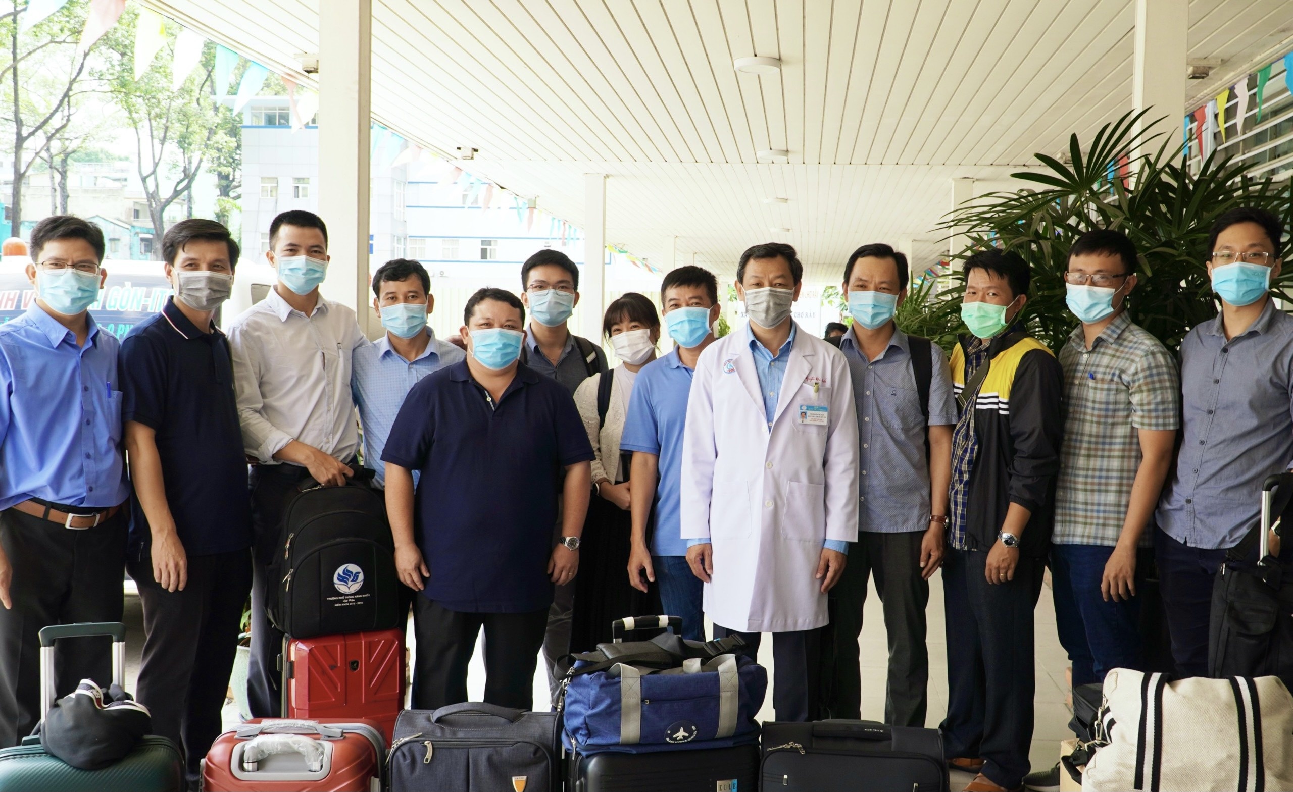 bac si truyen cam hung anh 1