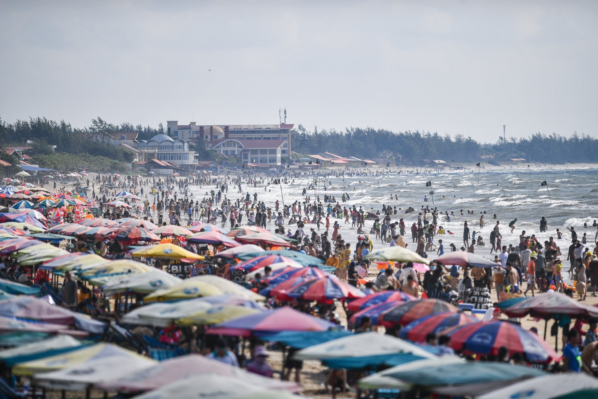Bai bien dong nguoi, Giam doc So Y te Ba Ria - Vung Tau noi gi? hinh anh