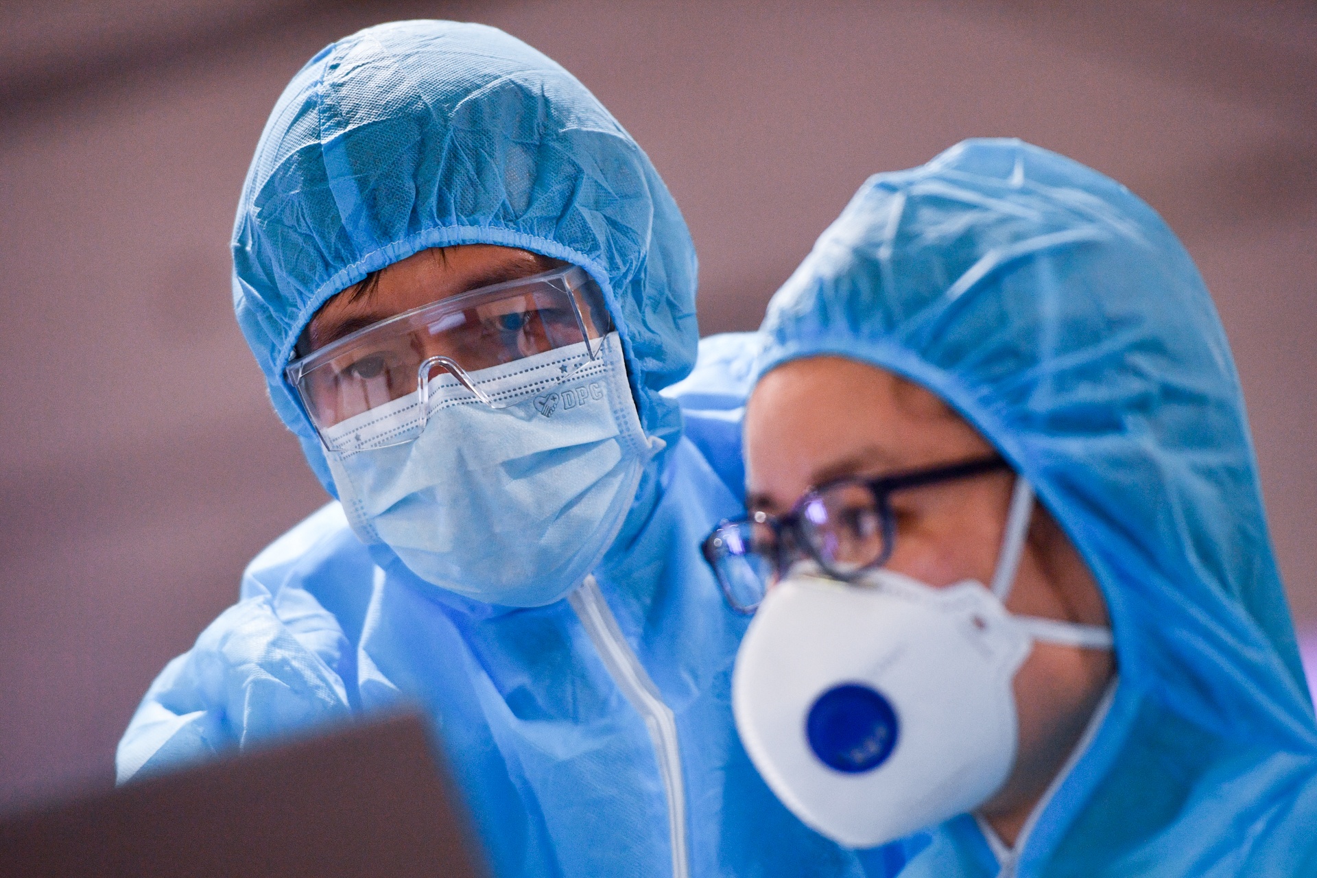 Bo Y te de nghi dung hoat dong quan bar, karaoke tren ca nuoc hinh anh