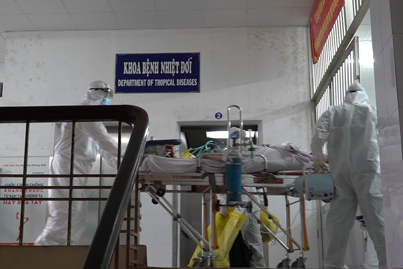 Chien si cong an mac Covid-19 anh 1