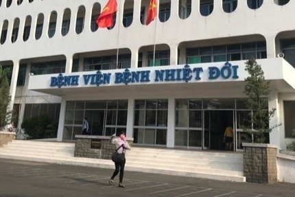 Benh vien Benh Nhiet doi TP.HCM tro thanh noi chuyen dieu tri Covid-19 hinh anh
