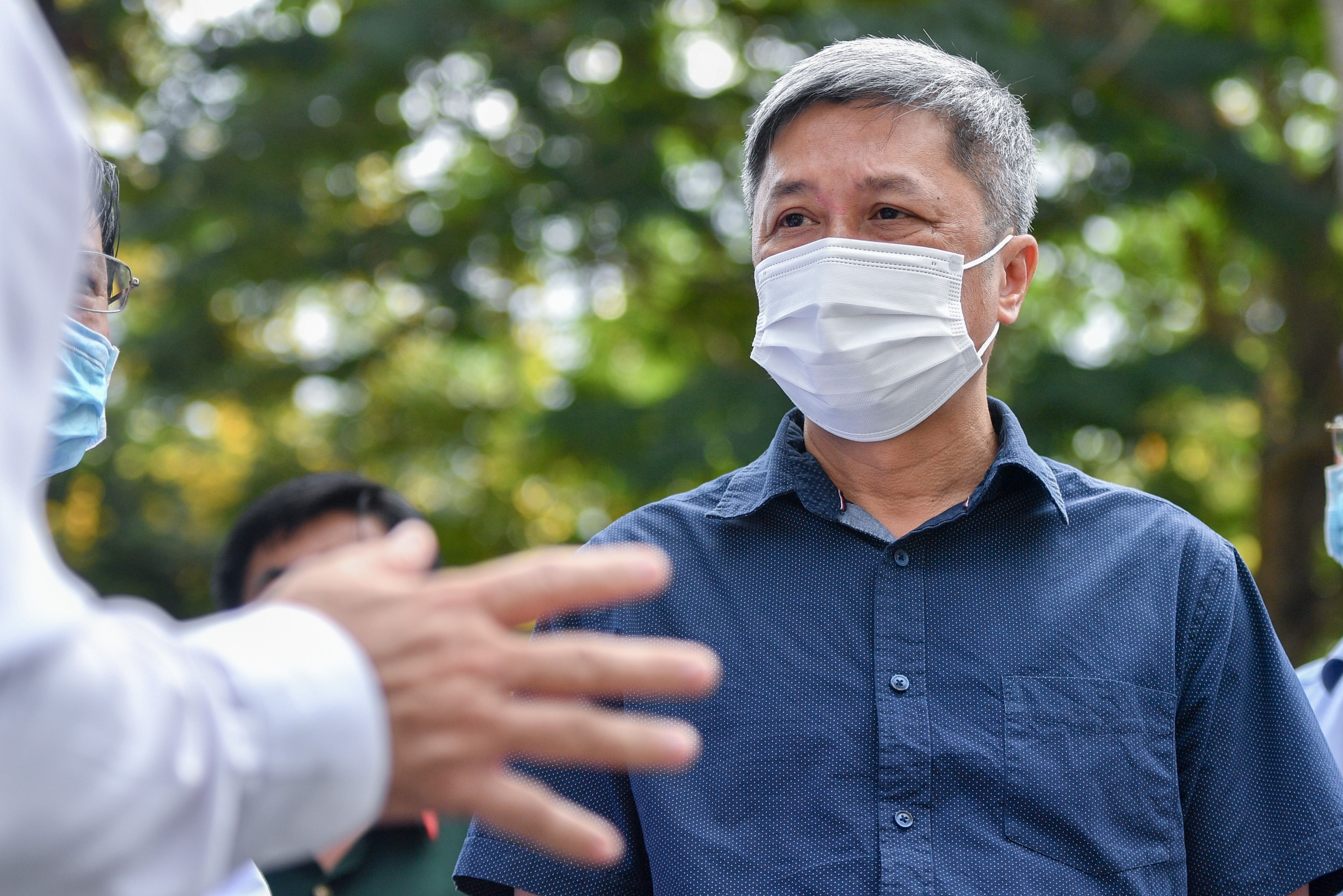 Thu truong Bo Y te: 'Theo doi F0 khong trieu chung rat quan trong' hinh anh