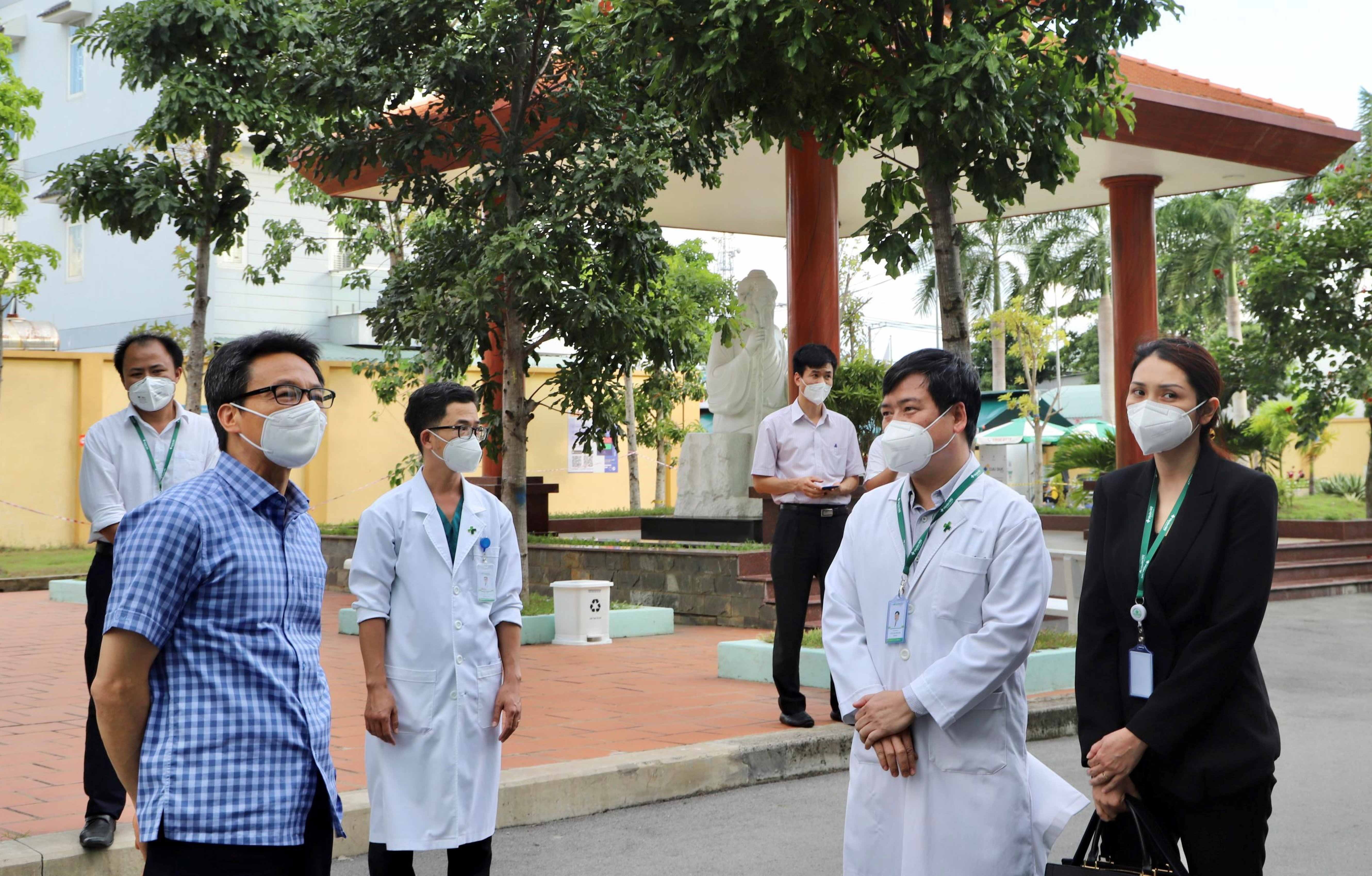 4 benh vien tu nhan tham gia dieu tri Covid-19 tai TP.HCM hinh anh