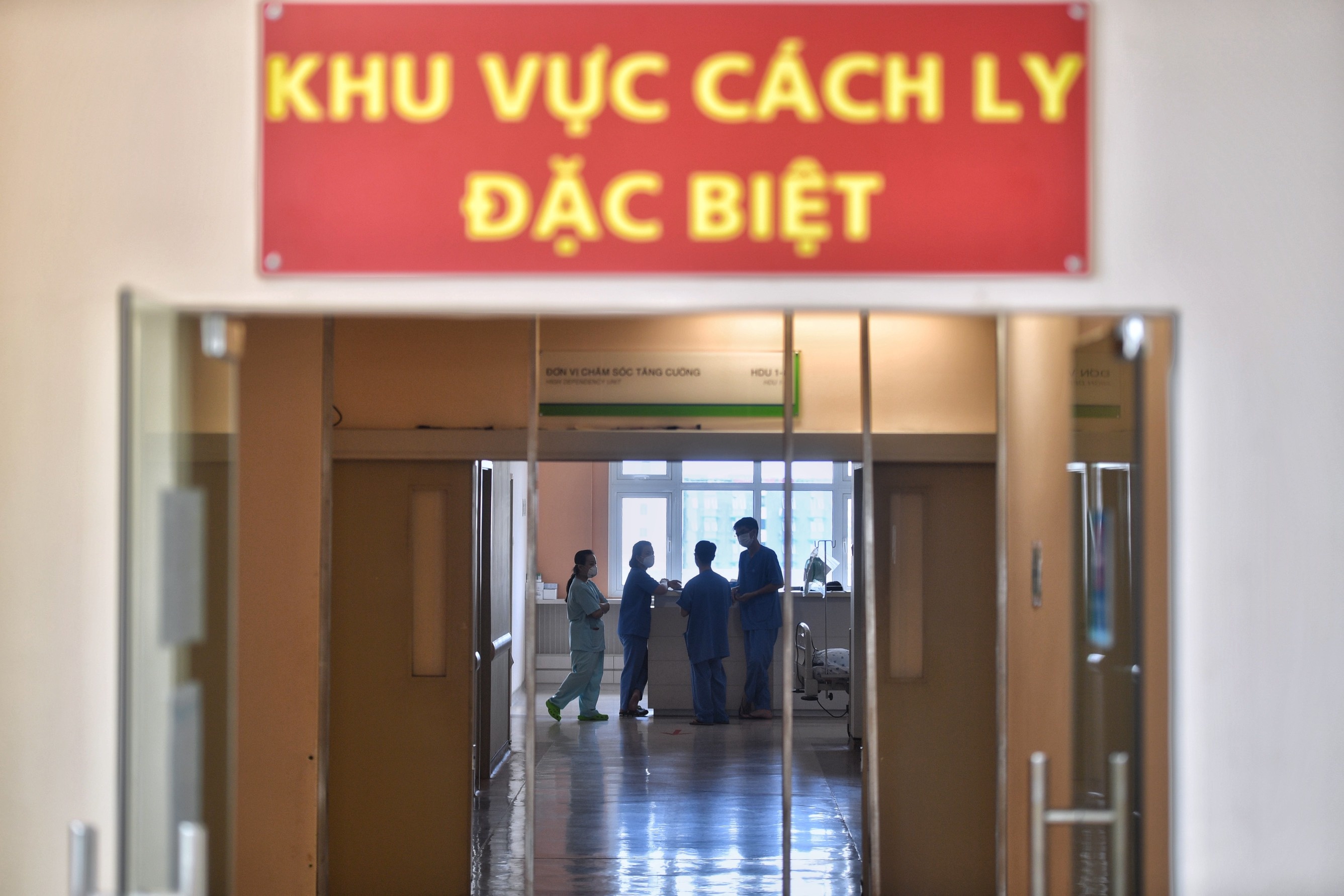Trung tâm Hồi sức Covid-19 tại TP.HCM ảnh 5 Trung tam Hoi suc Covid-19 tai TP.HCM anh 5