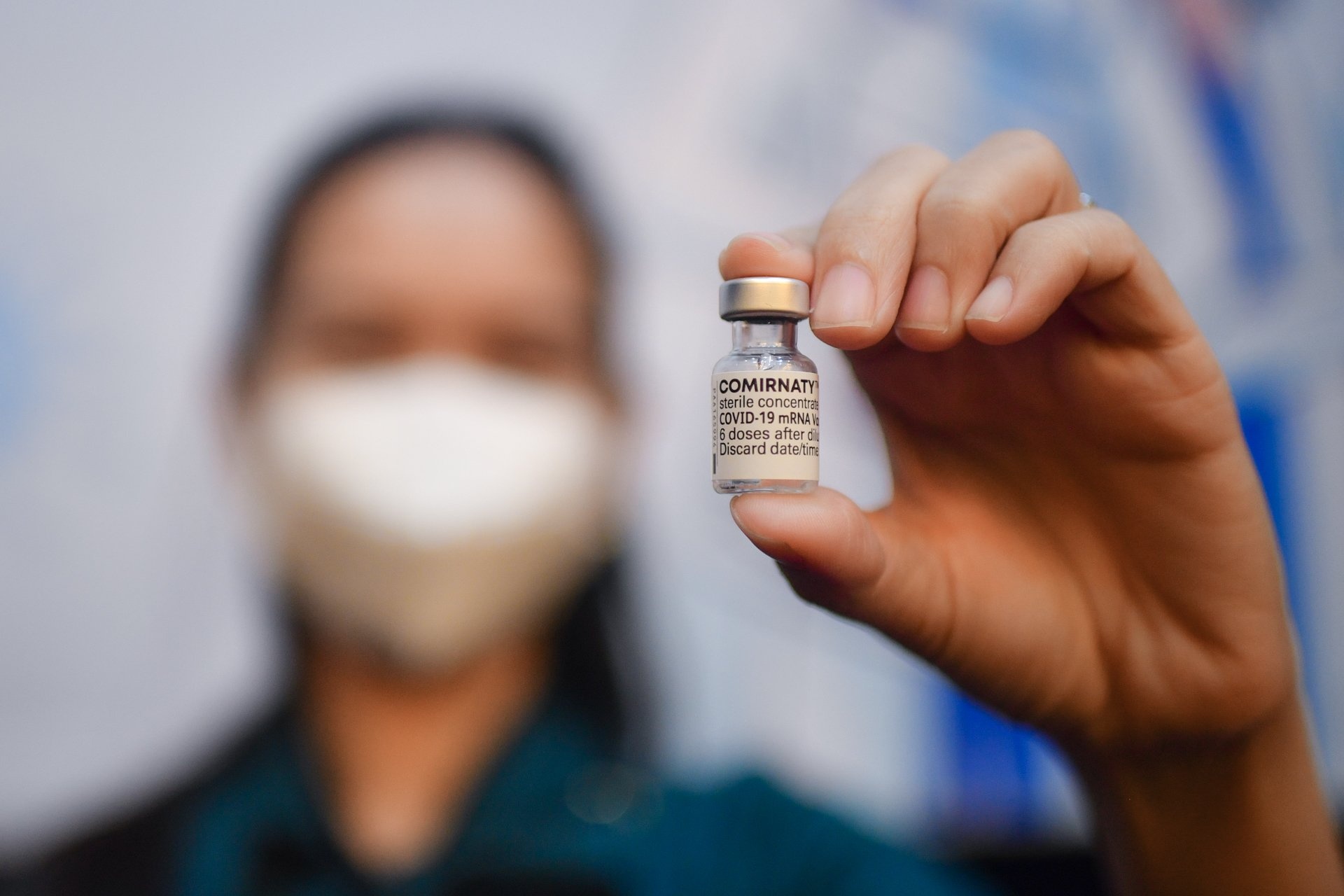 TP.HCM de xuat tiem vaccine Covid-19 cho tre em tu 22/10 hinh anh
