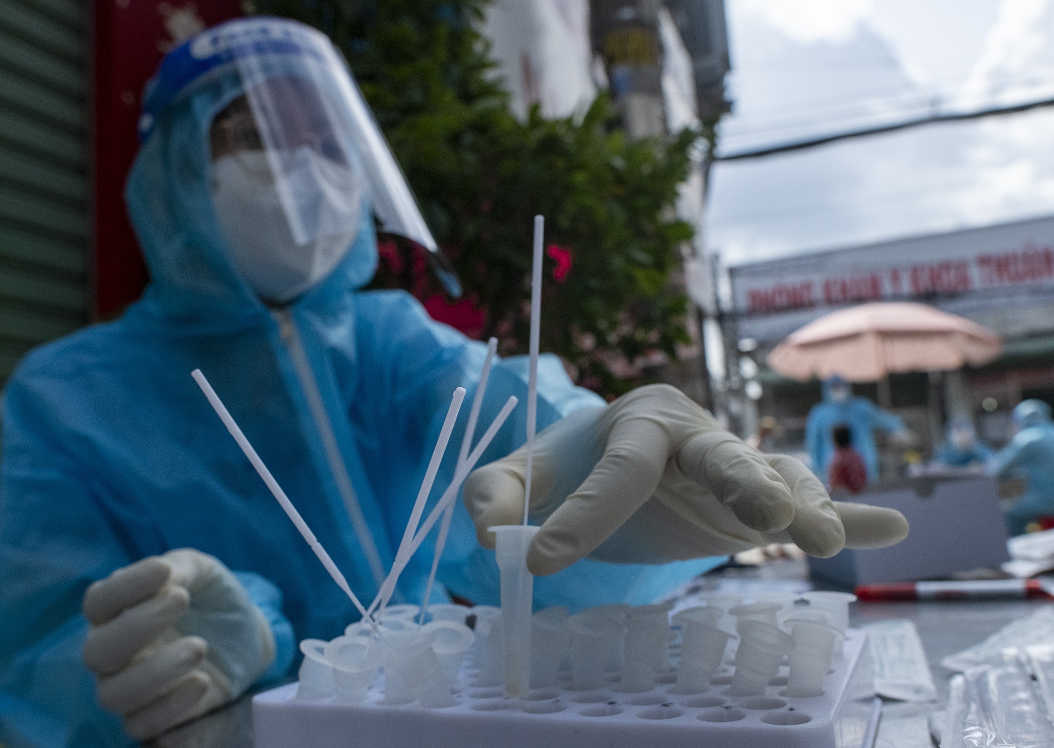 Them 3.221 ca Covid-19, TP.HCM co 790 F0 hinh anh