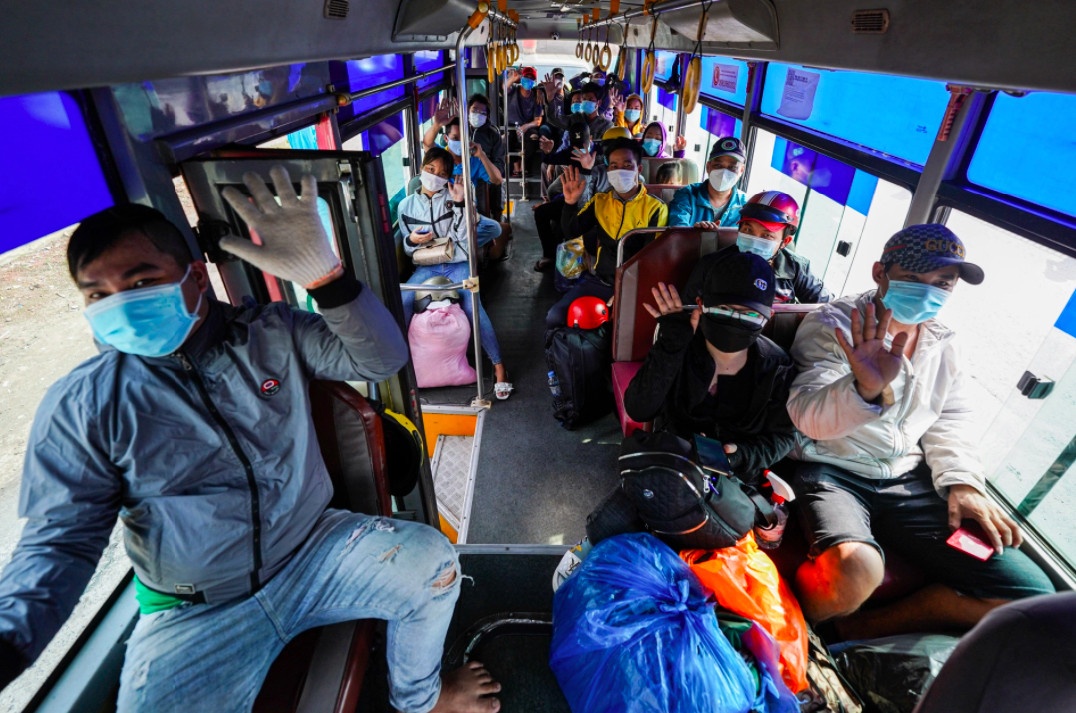 Cach dang ky tiem vaccine khi den TP.HCM cho nguoi ngoai tinh hinh anh