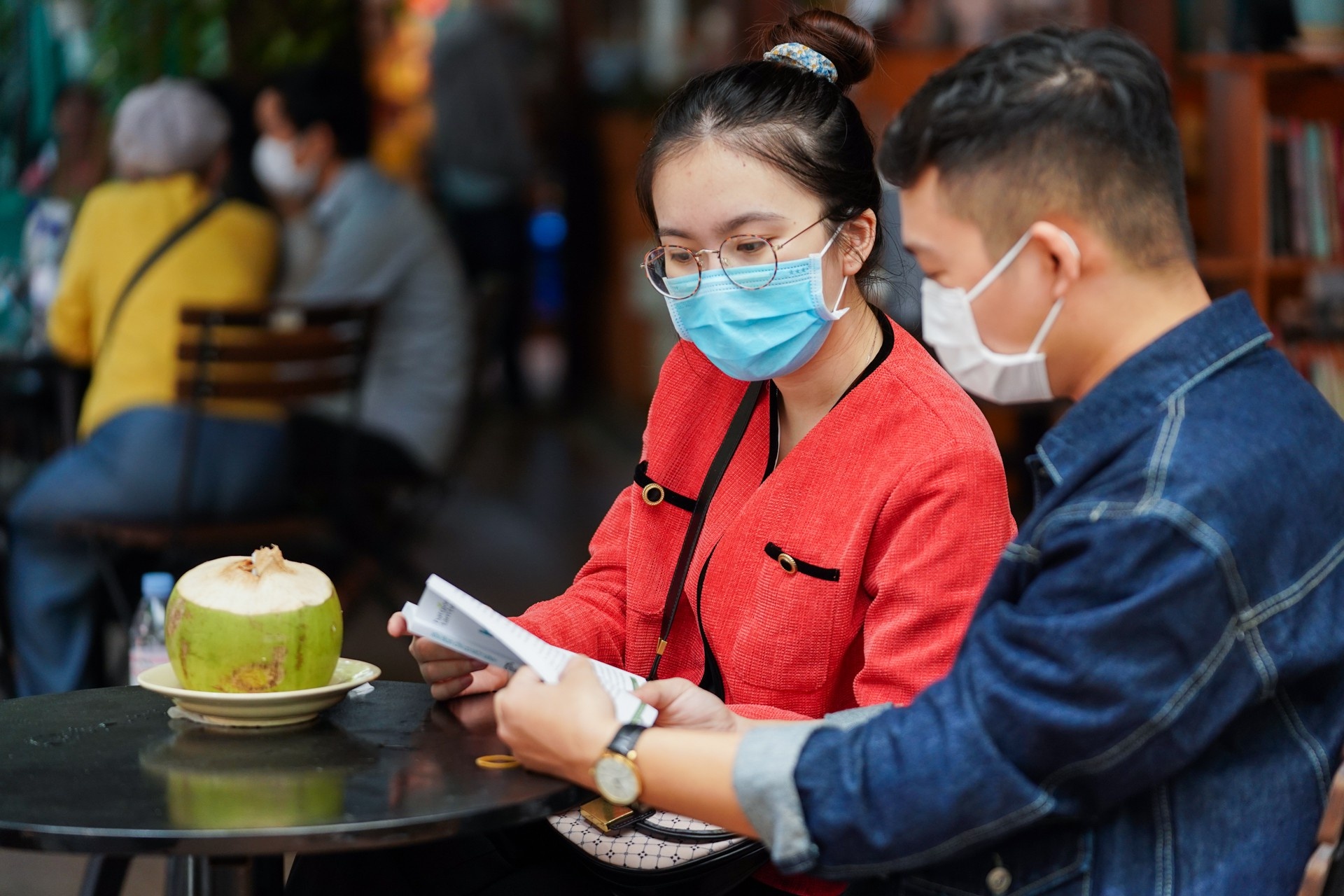 Them 13.966 nguoi mac Covid-19, Ba Ria - Vung Tau co 860 ca hinh anh