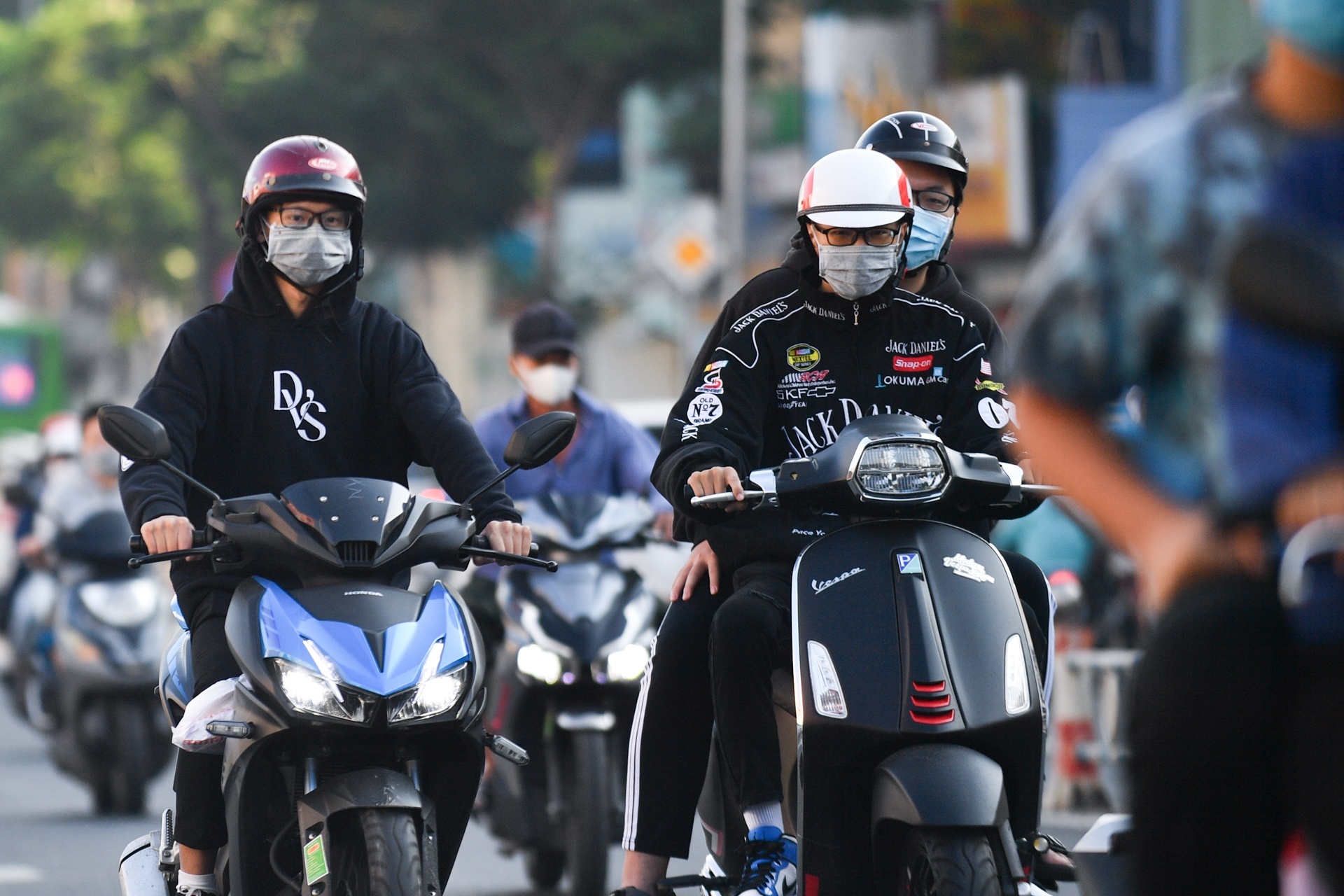 Cac khu cach ly o Ha Noi co them 1.321 ca nhiem nCoV hinh anh