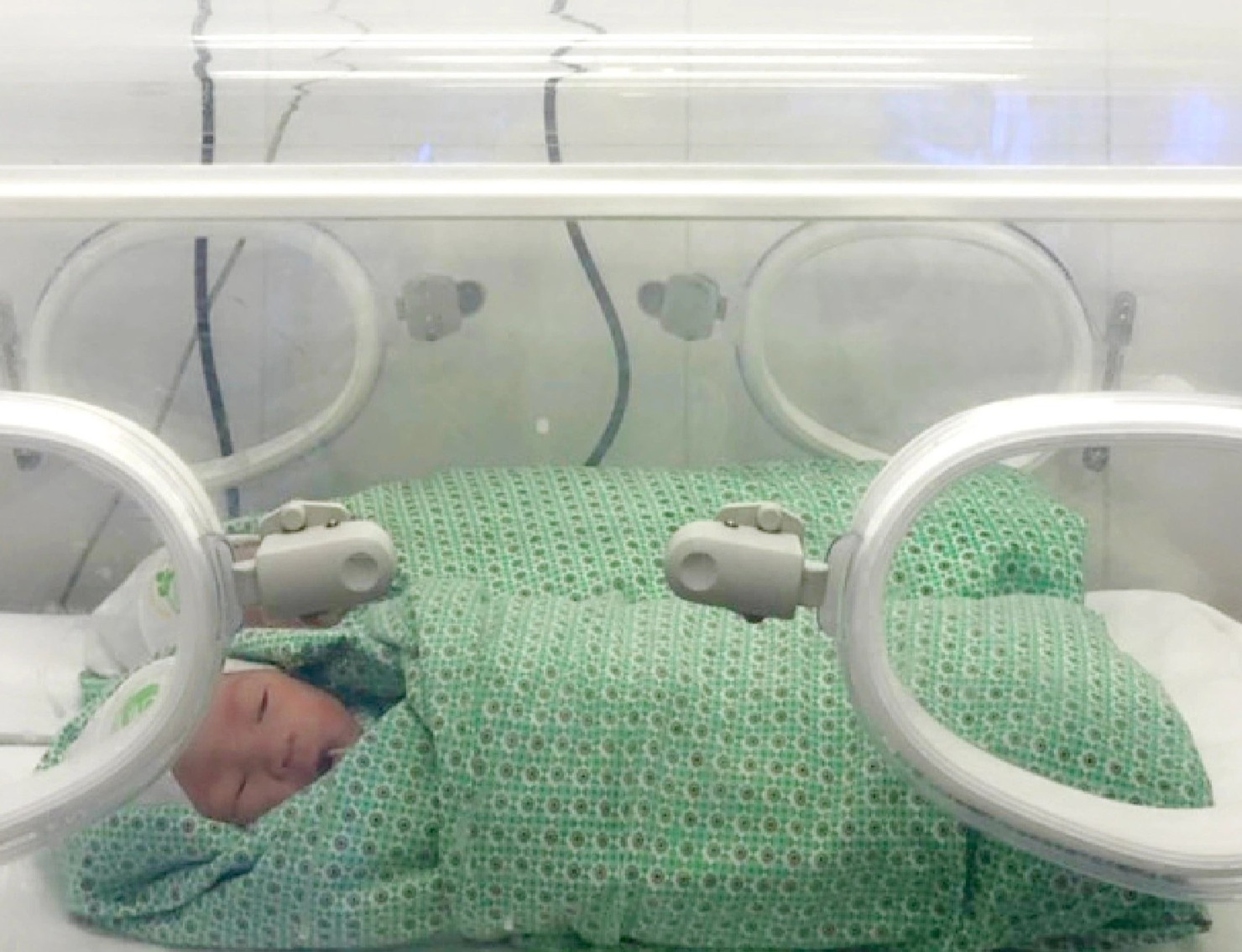 thai phu mang song thai mac Covid-19 anh 2