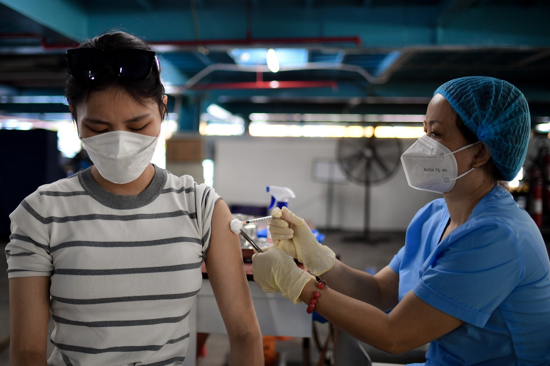 Bo Y te: Tiem vaccine Covid-19 khong gay vo sinh hinh anh