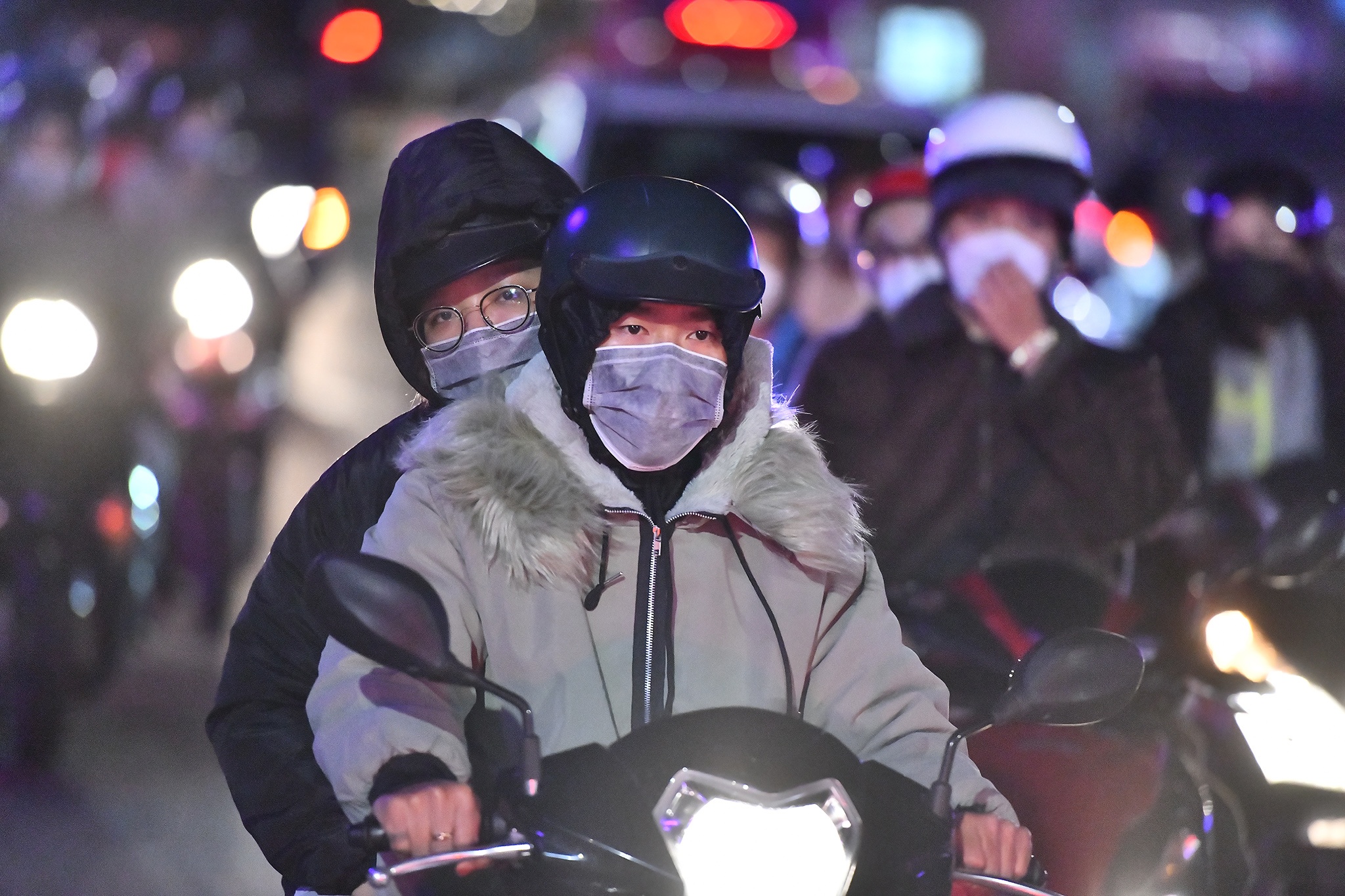 Them 15.916 ca mac Covid-19, Ha Noi va Hai Phong dan dau ca nuoc hinh anh