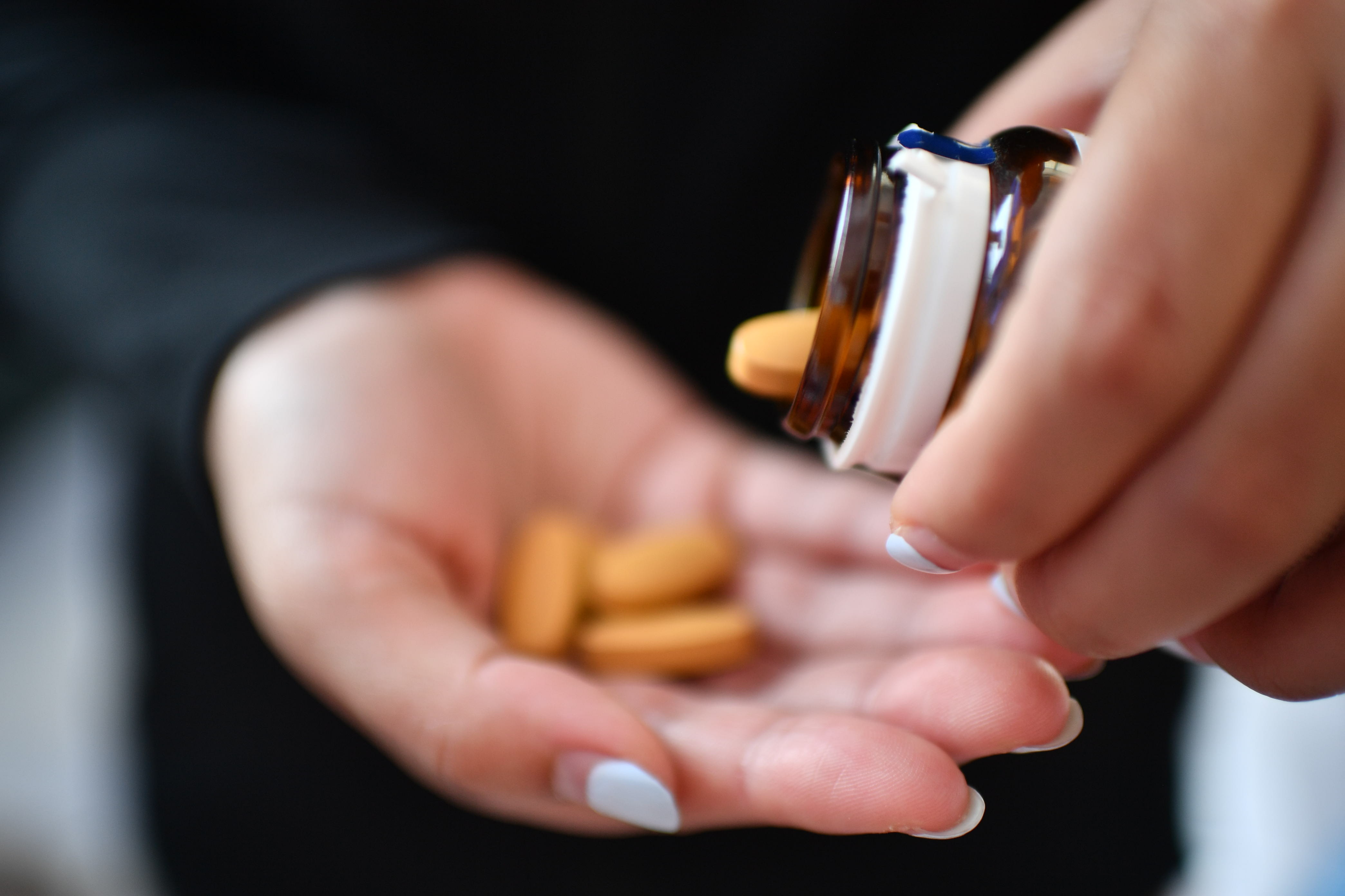 sai lam cua F0 khi dieu tri Covid-19 tai nha anh 1