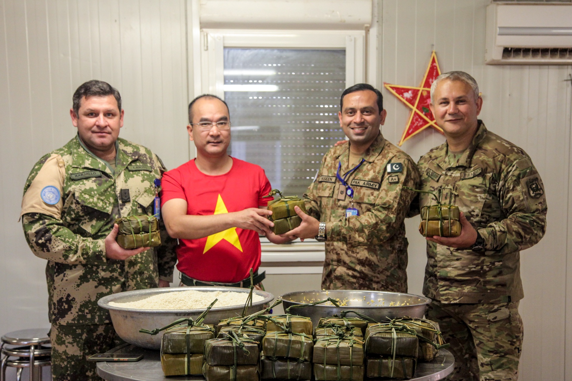 Y bac si 'mu noi xanh' don Tet am ap tai Nam Sudan anh 7