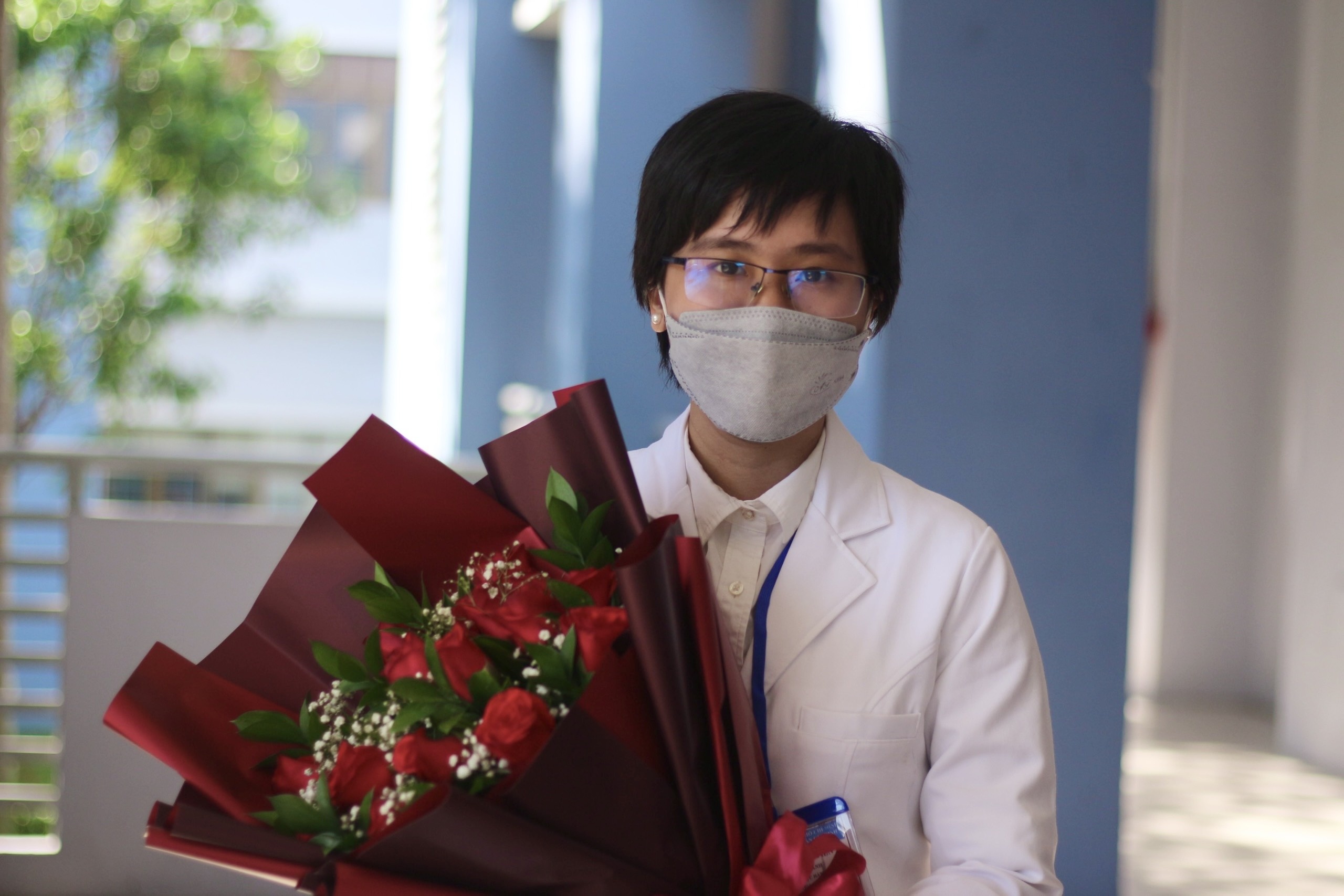 Gan 300 bac si tre o TP.HCM duoc dua ve thuc tap tai tram y te hinh anh