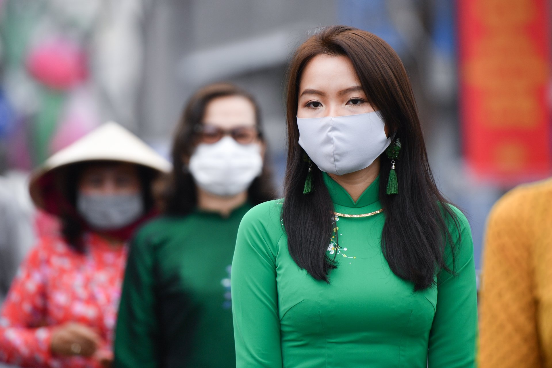 Them hon 1,6 trieu nguoi khoi Covid-19 trong 24 gio hinh anh