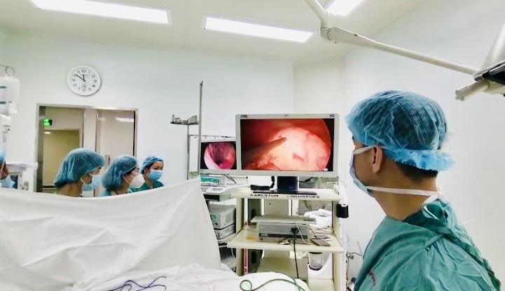 dau hieu canh bao ung thu thuc quan anh 1