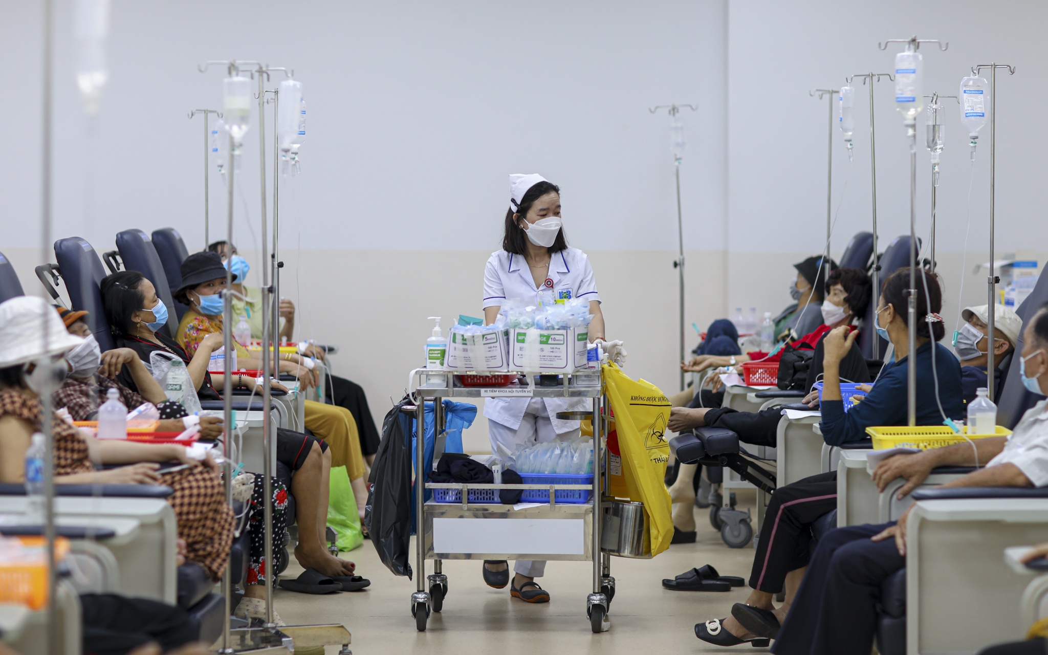 benh vien ung buou 2 anh 10