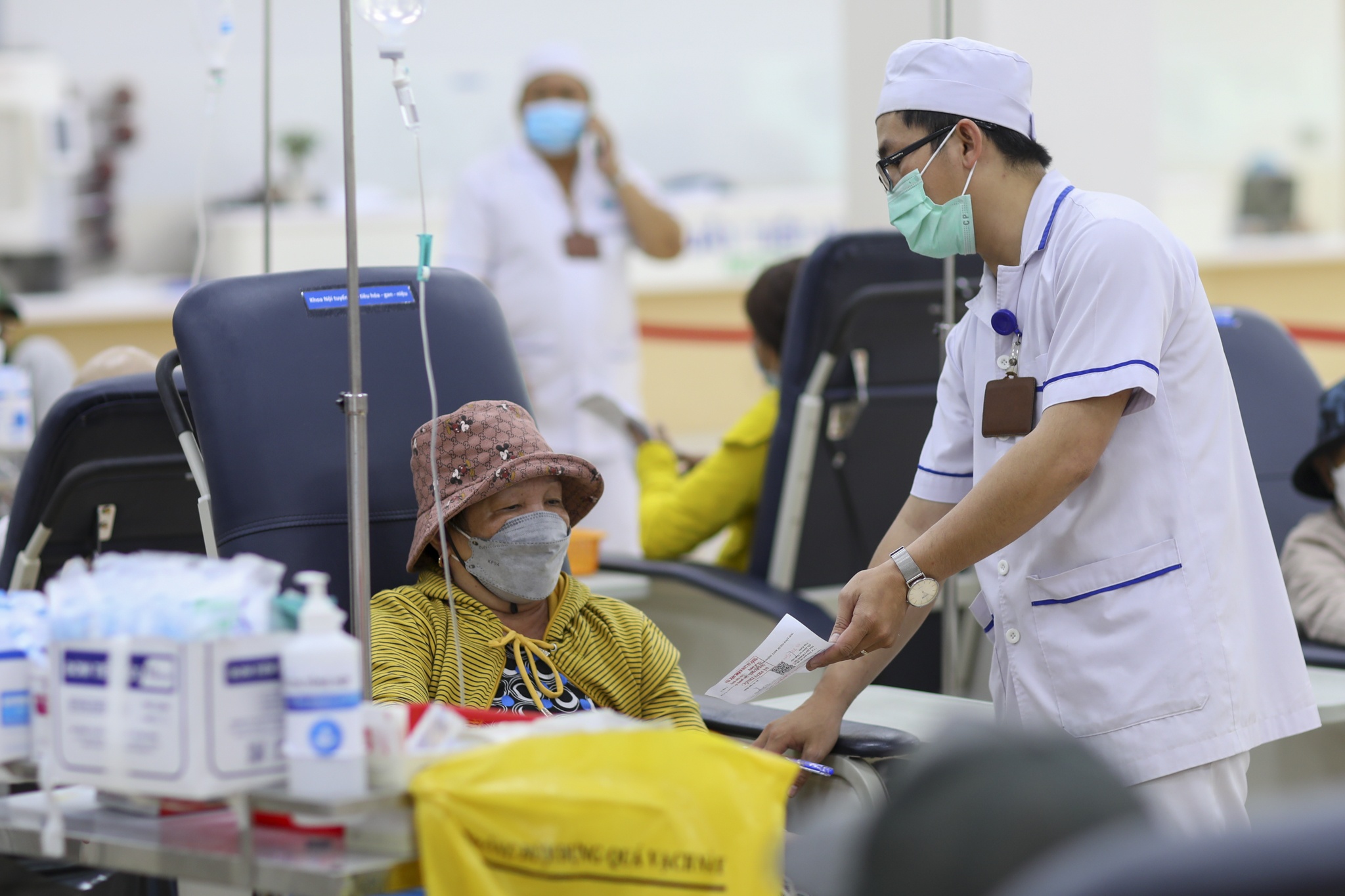 benh vien ung buou 2 anh 9