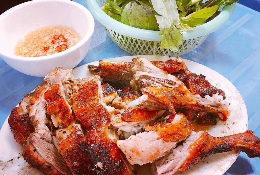 Nguoi phu nu suyt chet vi hoc xuong vit hinh anh