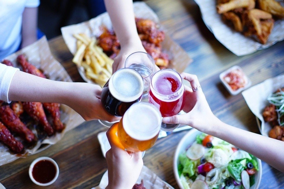 Do uong cang nhieu duong, suc khoe nguoi Viet cang bi huy hoai hinh anh