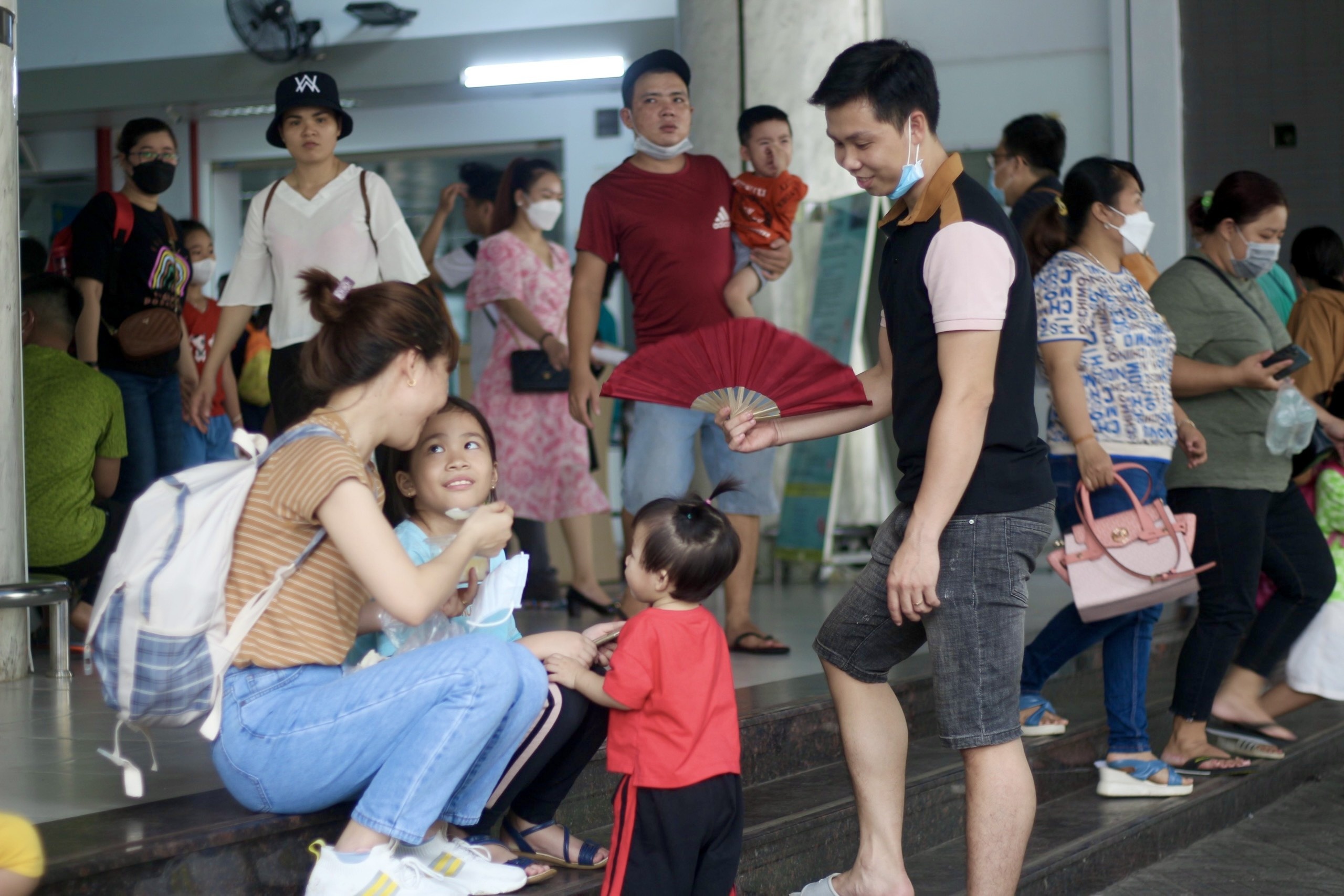 tre nhap vien mua nang anh 4