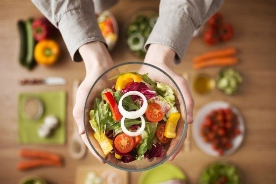 Cac meo can tuan theo khi ban dang co gang de giam can hinh anh