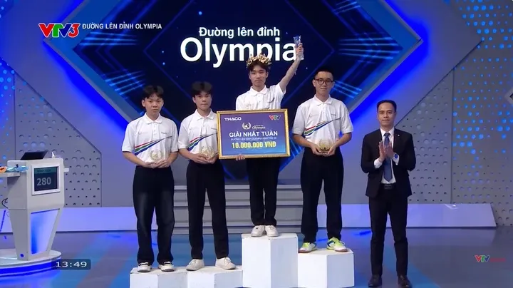 Duong len dinh Olympia anh 1