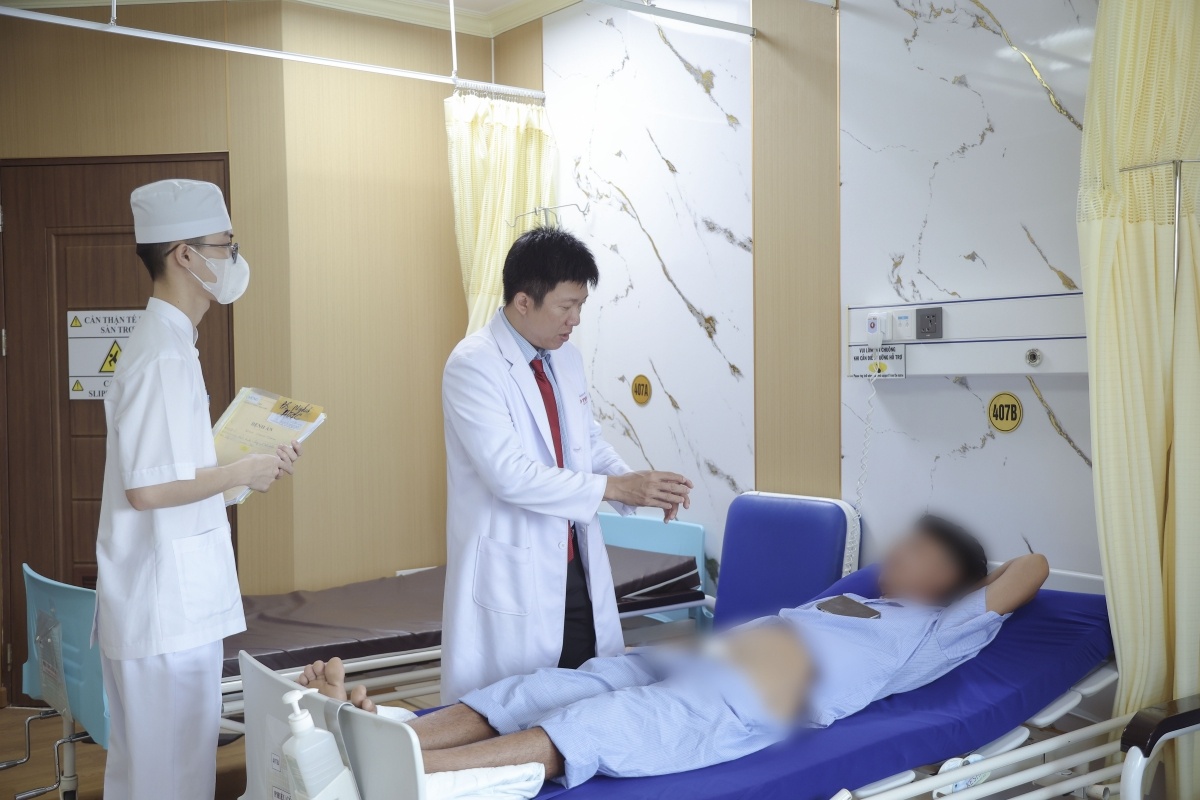 tai bien nam khoa anh 2