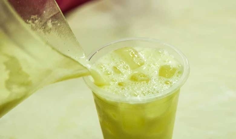 Nhung nguoi khong nen uong nhieu nuoc mia du khat den may hinh anh