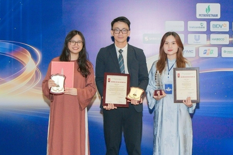 Tri Thuc - Znews doat 2 giai Bao chi quoc gia lan thu XX hinh anh