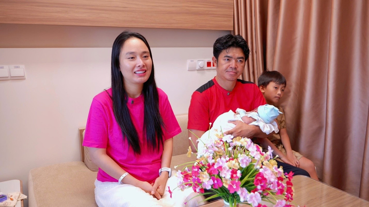 Chuyến vượt cạn ‘bão táp’ và nụ cười vỡ òa của người mẹ 9X tại FV