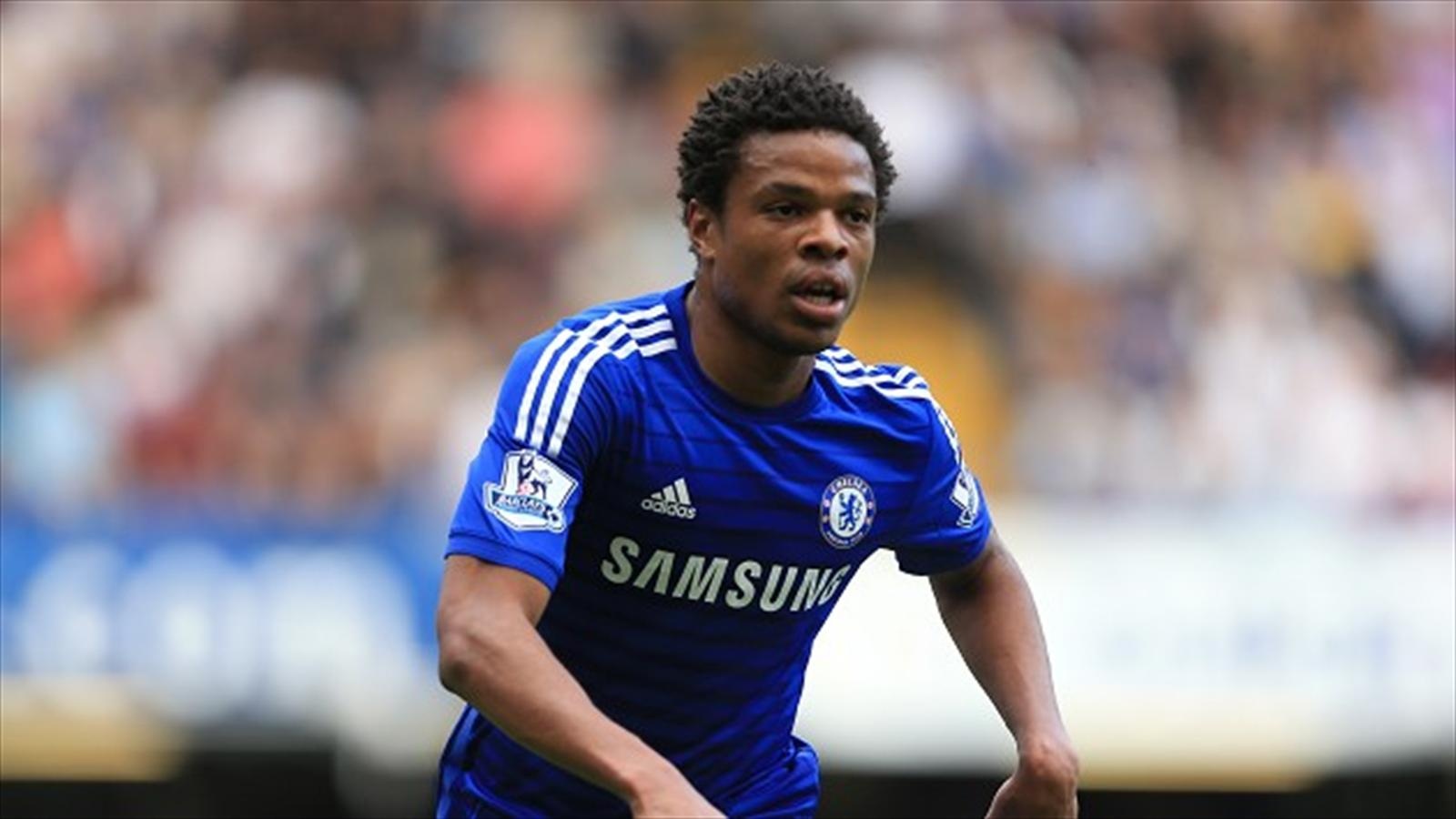 10. Loic Remy (Chelsea sang Crystal Palace): Dù gặt hái nhiều danh hiệu cùng “The Blues”, chân sút 28 tuổi không hài lòng khi chỉ đóng vai trò dự bị cho Diego Costa. HLV Alan Pardew tỏ ra đặc biệt quan tâm đến cựu cầu thủ QPR. Crystal Palace đã gửi đến Stamford Bridge lời đề nghị trị giá 10 triệu bảng để đổi lấy sự phục vụ của tiền đạo người Pháp. Ảnh: Eurosport.