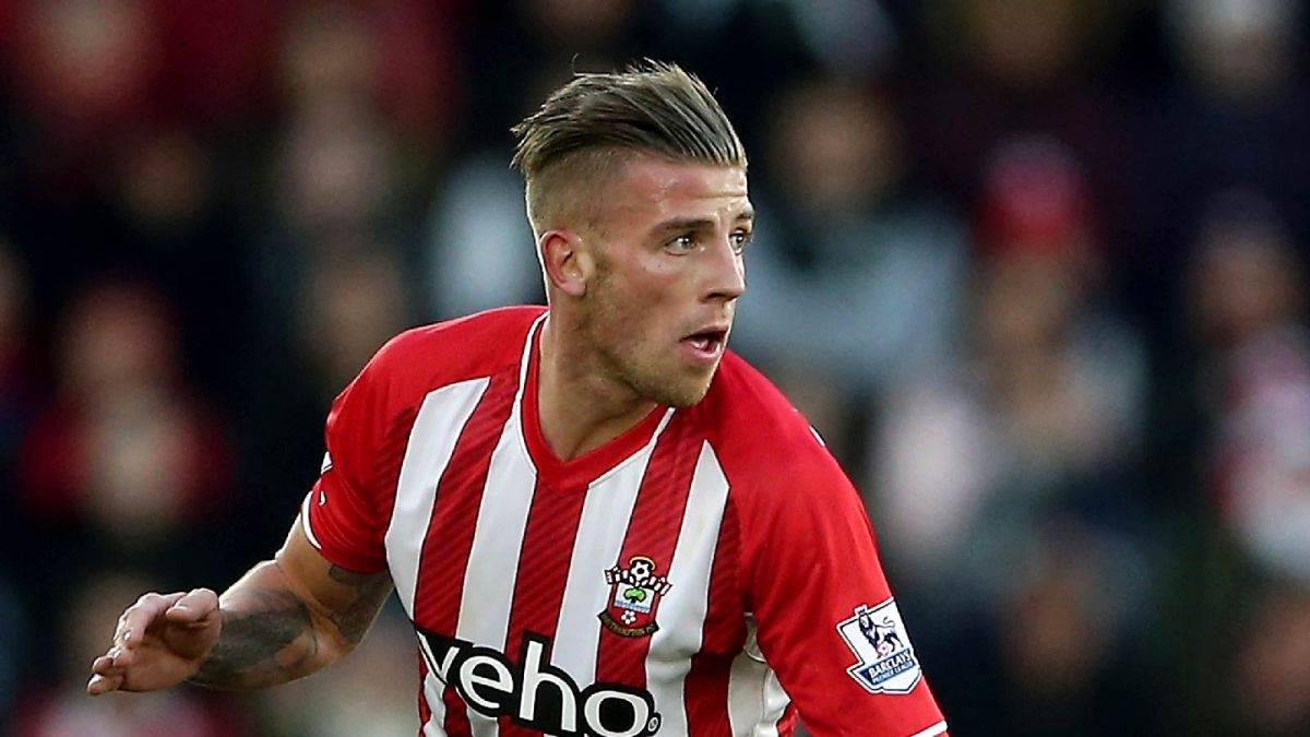 6. Toby Alderweireld (Atletico Madrid): Tuyển thủ Bỉ thi đấu cực hay trong màu áo Southampton dưới dạng cho mượn và ngay lập tức lọt vào mắt xanh của đội bóng thành London. So với Luis Gaya, Alderweireld là sự lựa chọn an toàn hơn vì cầu thủ sinh năm 1989 thích nghi rất tốt với môi trường Premier League. Giá của hậu vệ thuộc biên chế Atletico Madrid vào khoảng 7 triệu bảng.