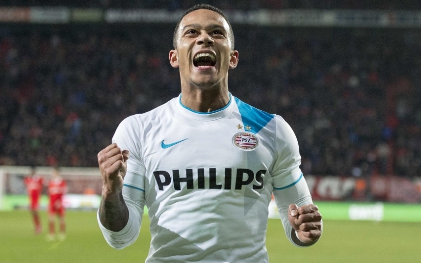 Tiền vệ phải: Memphis Depay: Cầu thủ chạy cánh sinh năm 1994 được đánh giá là một trong những tài năng trẻ xuất sắc nhất thế giới thời điểm hiện tại. Sau chuỗi phong độ ấn tượng trong màu áo PSV, bản hợp đồng trị giá 25 triệu bảng được kỳ vọng trở thành “Cristiano Ronaldo mới” tại sân Old Trafford.