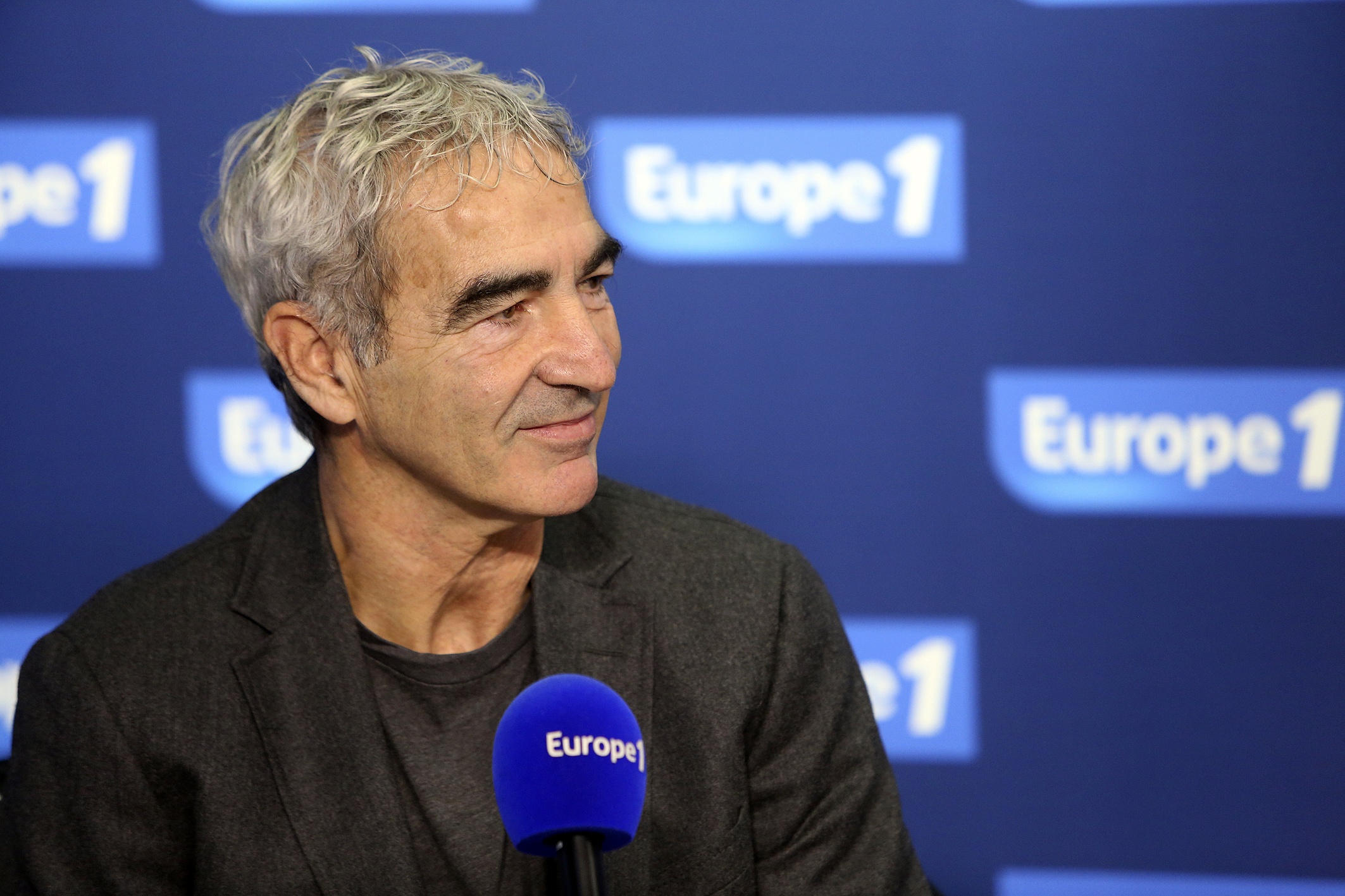 M.U không còn là đội bóng lớn trong mắt Raymond Domenech. Ảnh: Eurosport.