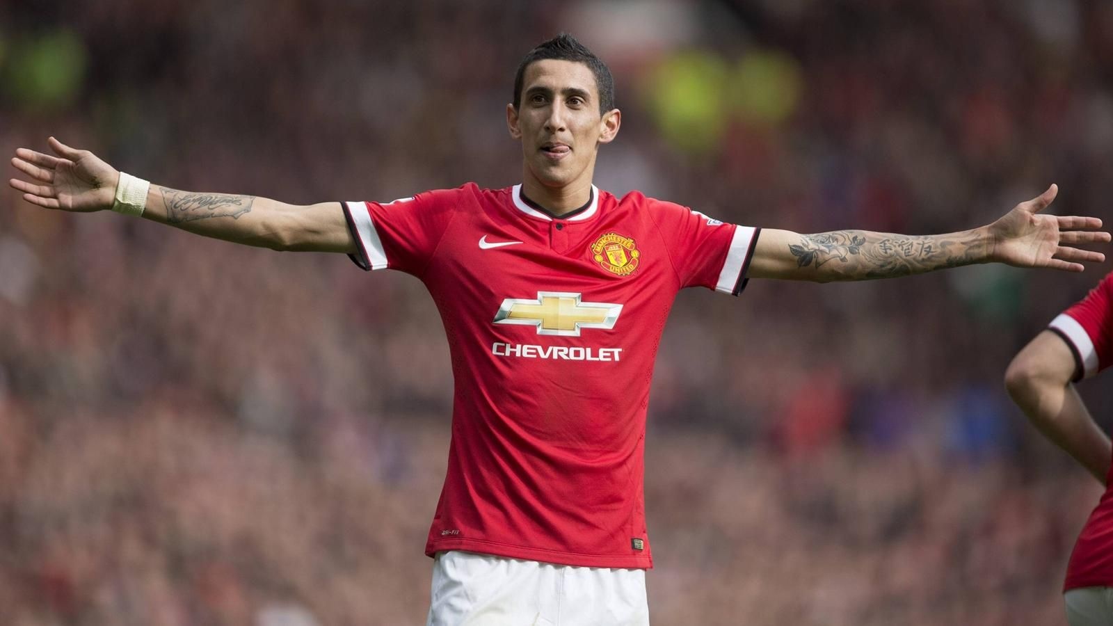 1. Angel Di Maria (Manchester United): Những chấn thương liên tiếp hay phong độ thất thường khiến cựu sao Real phải ngồi dự bị cho Marouane Fellaini hay Juan Mata ở Old Trafford. Tuy nhiên nhìn vào phong độ ấn tượng của Di Maria tại Copa America, người hâm mộ “Quỷ đỏ” hoàn toàn có thể tin tưởng vào màn trình diễn thuyết phục hơn của tiền vệ 27 tuổi trong những mùa giải tiếp theo. Tuyển thủ Argentina có thể thi đấu tốt ở vị trí tiền đạo cánh trong sơ đồ 4-3-3 của HLV Van Gaal, hoặc trở lại với vai trò kiến thiết như khi còn khoác áo “Los Blancos”.